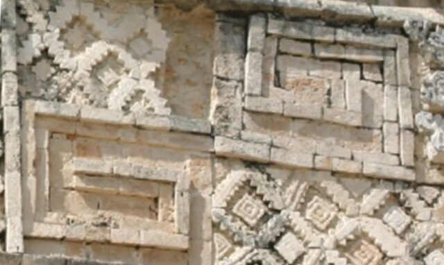 Fassadendetail aus Uxmal, Yucatan, Mexiko (c) WIki Commons