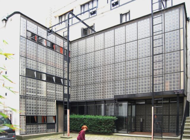 Pierre Chareau, Maison de Verre, 1931, Paris (c) Wiki Commons_ShiftN