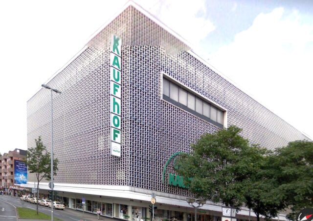 Helmut Rhode, Warenhaus Merkur, Duisburg, 1958 (Aufnahme 2008) (c) Streetview August 2008_ShiftN