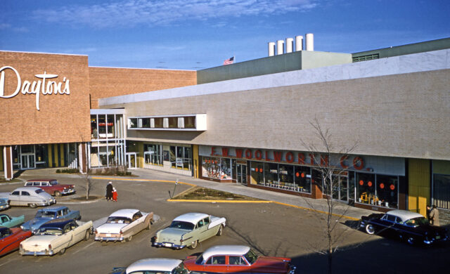Victor Gruen, Southdale Center, 1956 (c) Gruen Associates 1