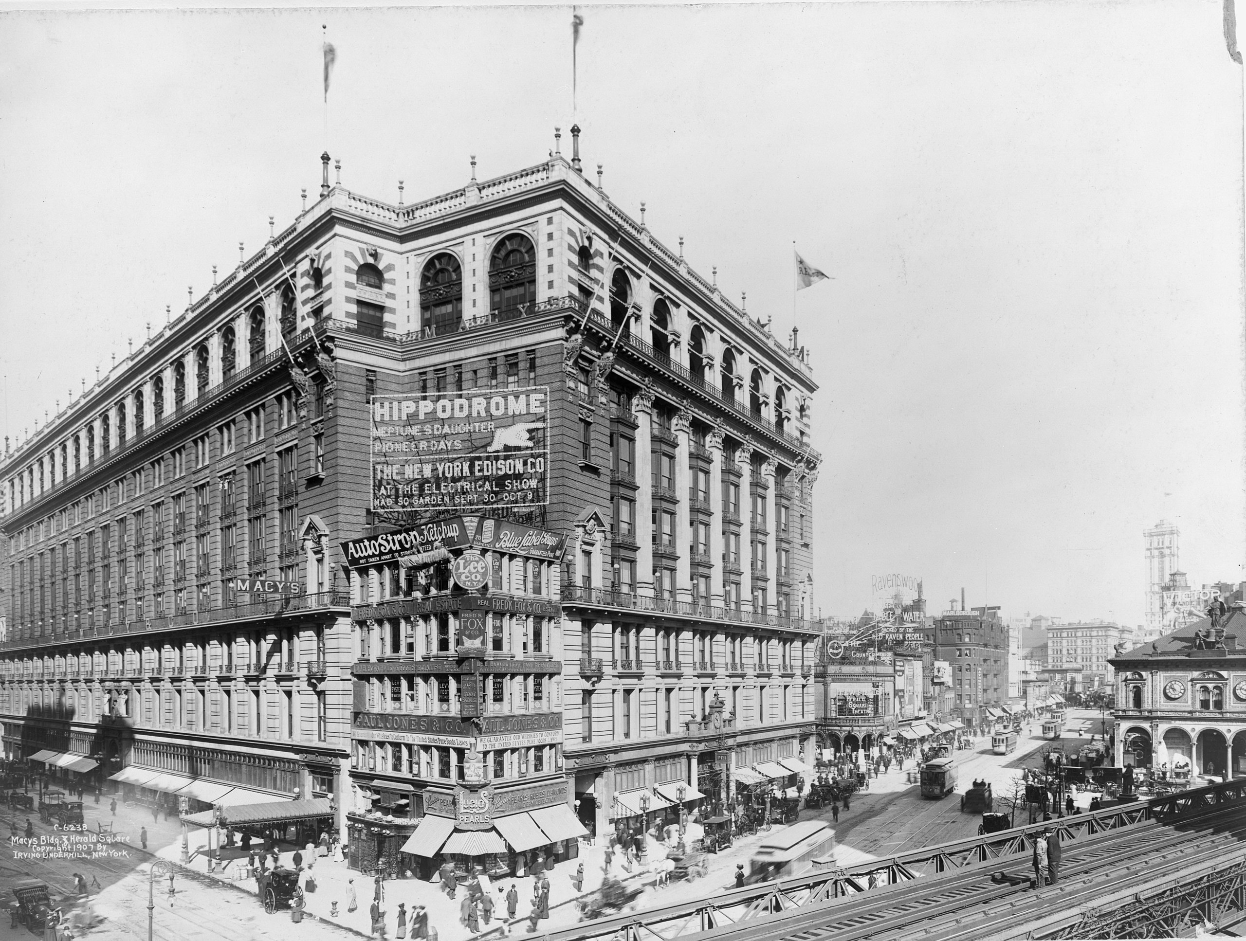 Warenhaus Macy's, New York, Herald Square, 1907 (c) Wiki Commons