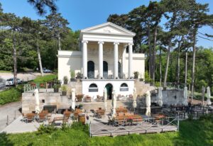 Eisenstadt Gloriette Marientempel (c) Wikipedia