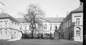 Charles de Moreau, Palais Sternberg (heute Italienisches Kulturinstitut) in Wien III., Ungargasse 43, Fotografie 1951 (ÖNB Bildarchiv)