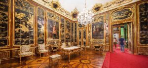Wien, Schloss Schönbrunn, Vieux-Laque-Zimmer, um 1755 (c) Schloss Schönbrunn Ges., Severin Wurnig
