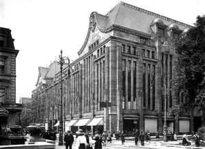 Joseph Maria Olbrich, Warenhaus Leonhard Tietz, Düsseldorf, 1906-08 © Wikimedia Commons