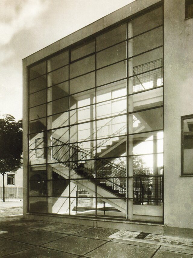 Ernst Anton Plischke, Arbeitsamt Liesing, Wien, 1930-31, Treppenhaus