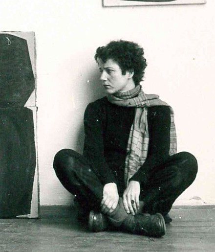 Maria Lassnig im Wiener Atelier, 1952, Foto Mia Williams © Maria Lassnig Stiftung