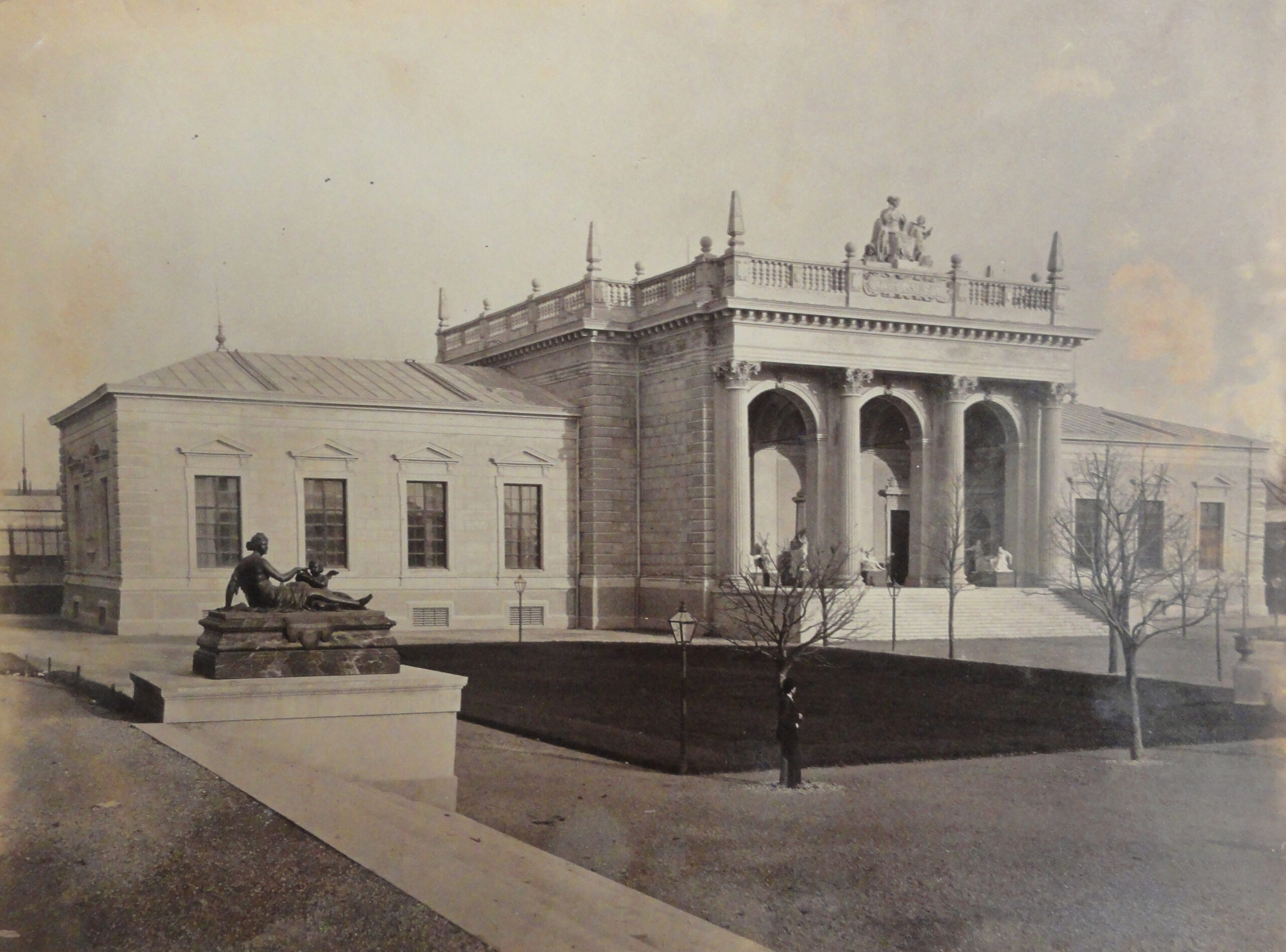 Nördlicher Pavillon des amateurs, Ansicht von Südwesten, 1873, Fotografie, Wien Museum, Mappe 991-1, 78.080-266