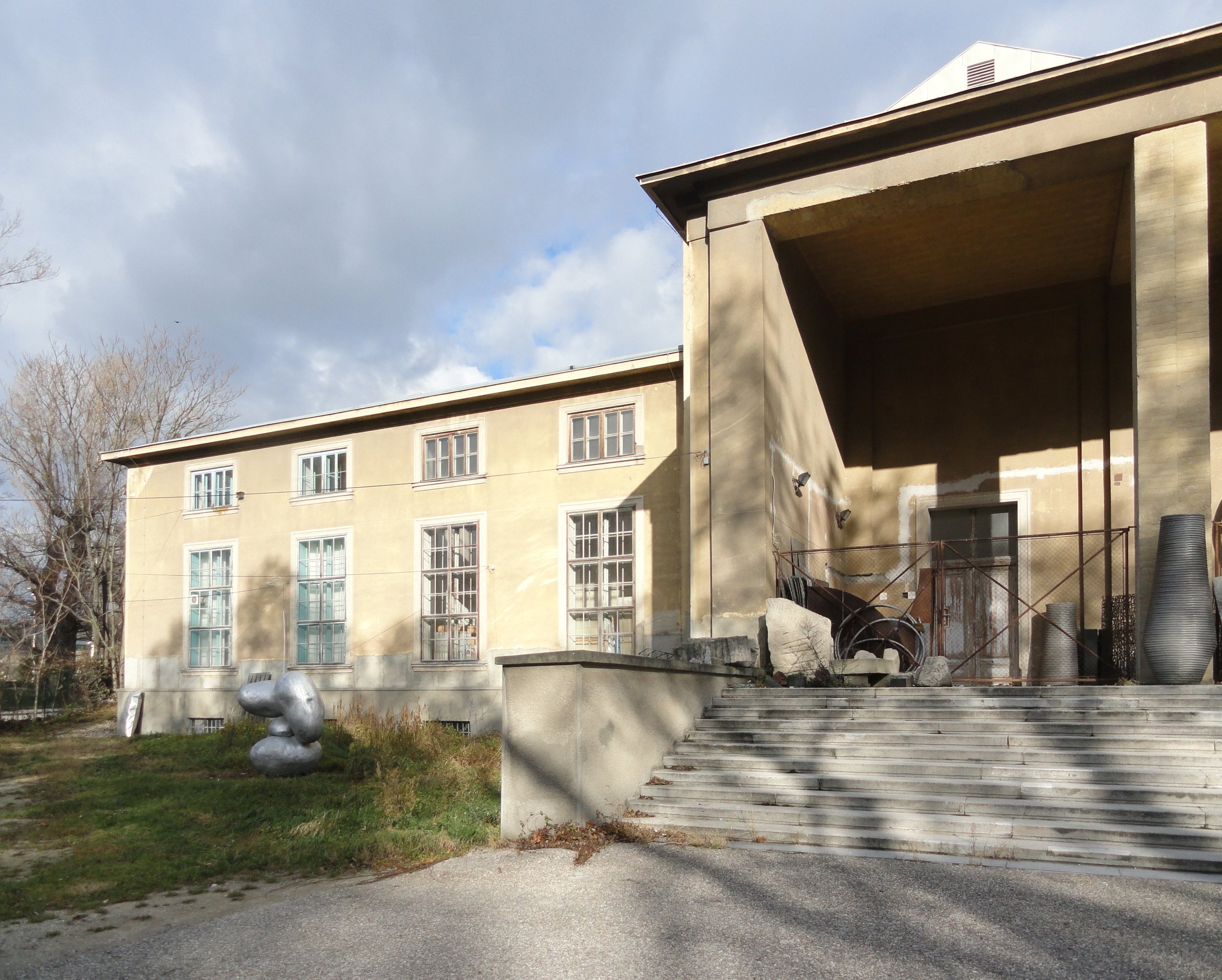 Nodpavillon, vereinfachte Wiederherstellung nach Bombenschaden 1945, Foto 2020